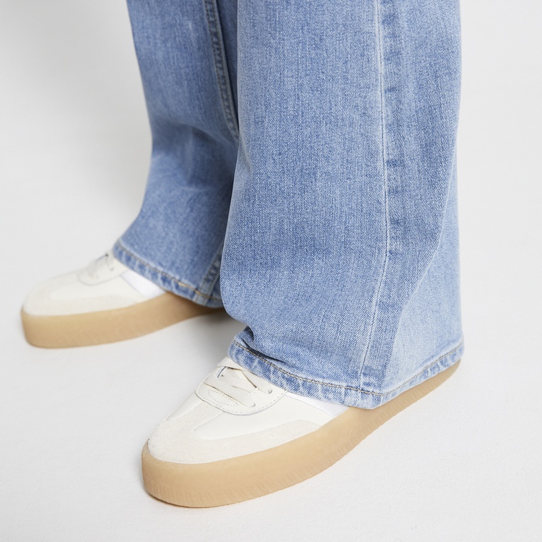 Low waist bootcut jeans "Low Boot" Light blue